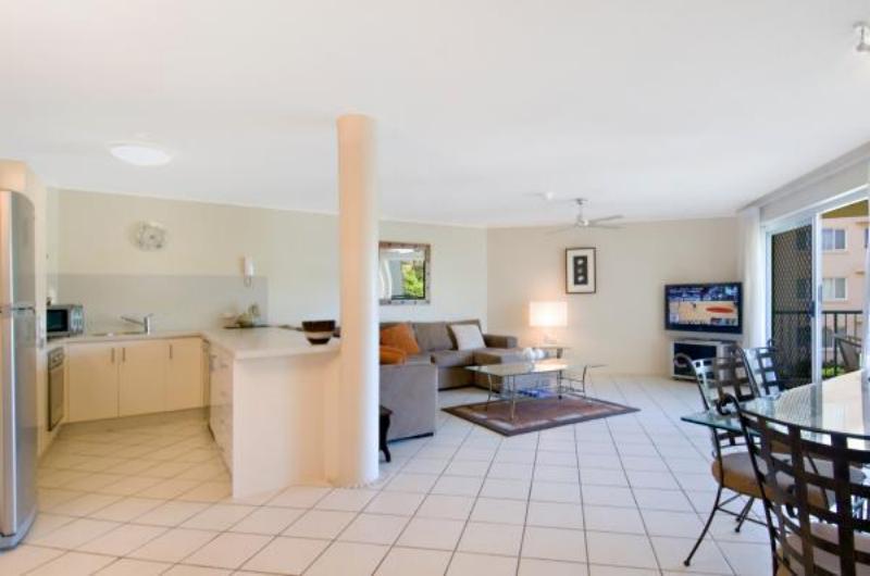 Surfside On The Beach Buddina Exterior photo