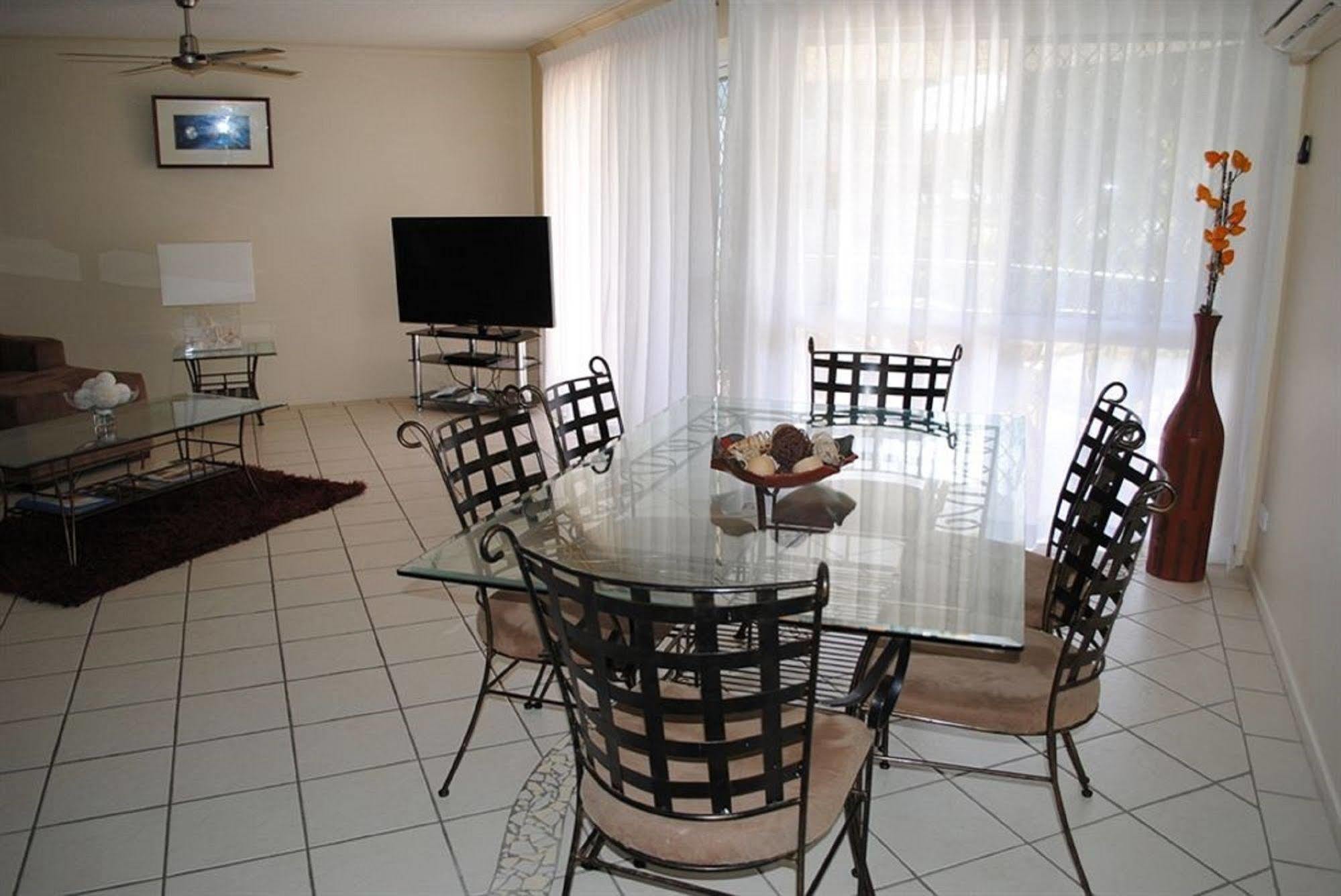 Surfside On The Beach Buddina Exterior photo