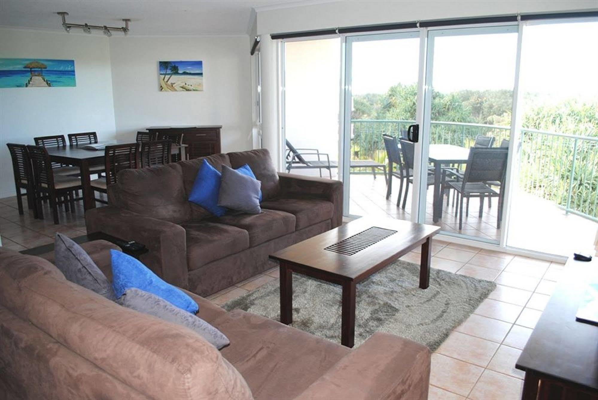 Surfside On The Beach Buddina Exterior photo
