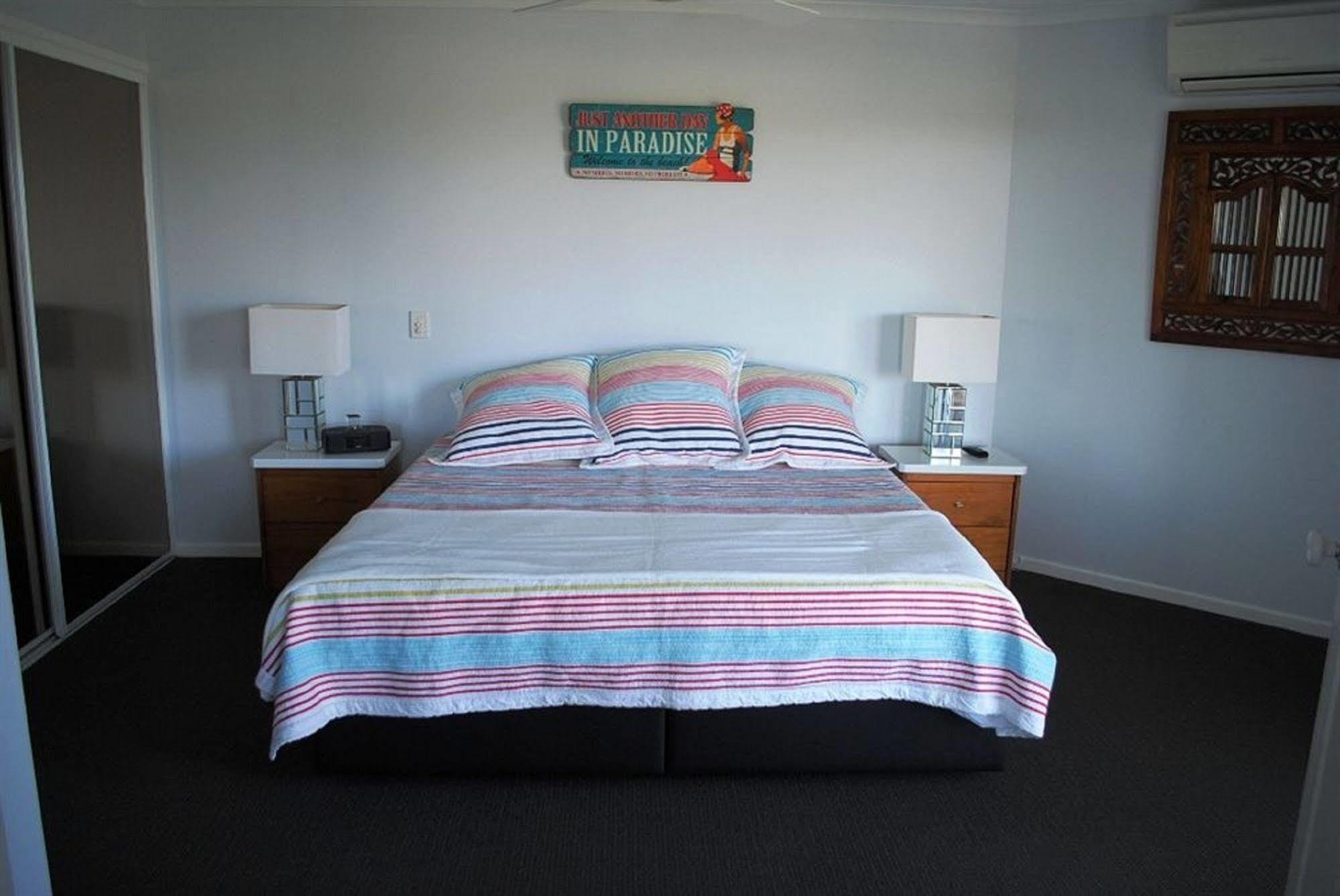 Surfside On The Beach Buddina Exterior photo