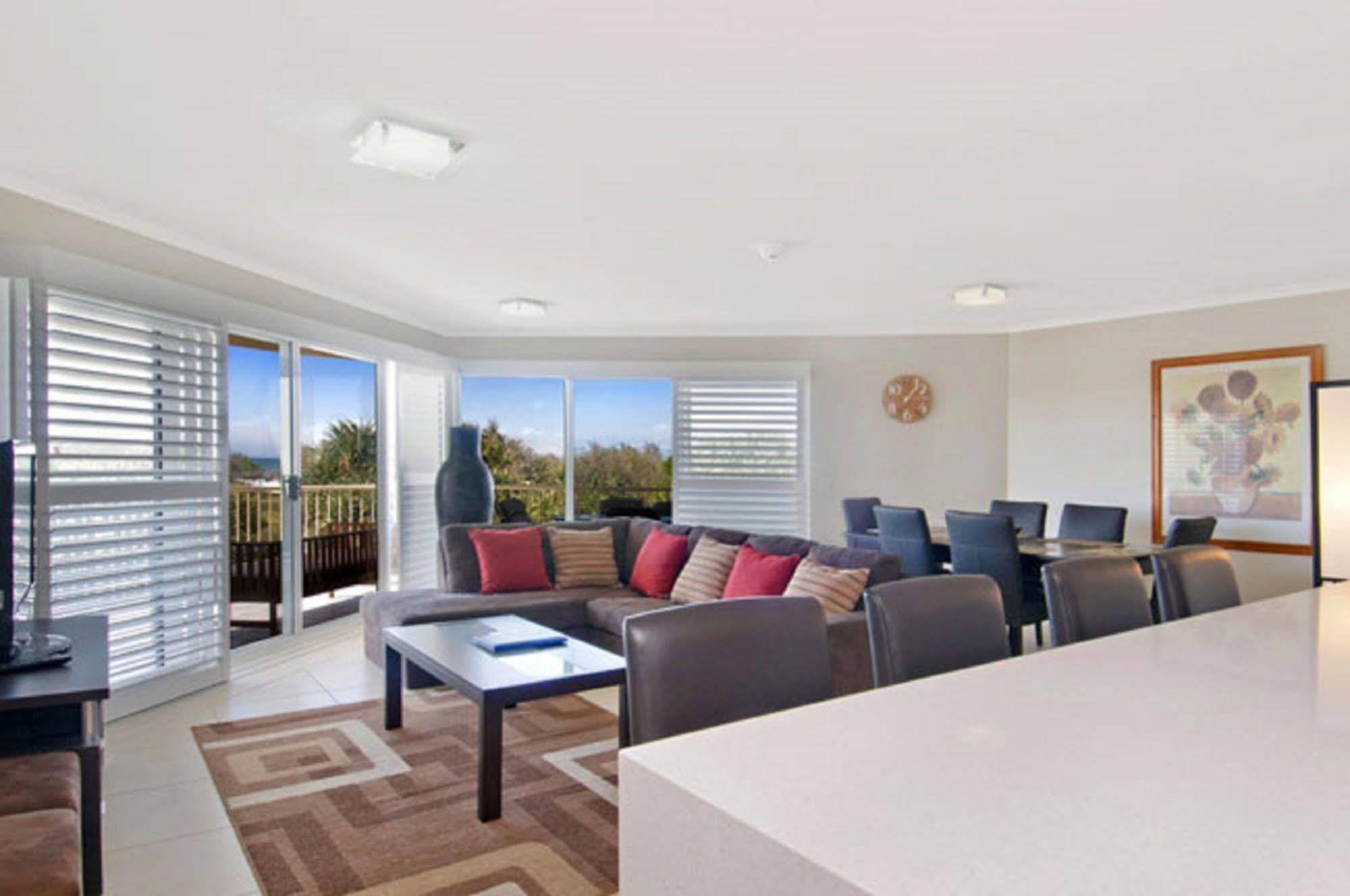 Surfside On The Beach Buddina Exterior photo