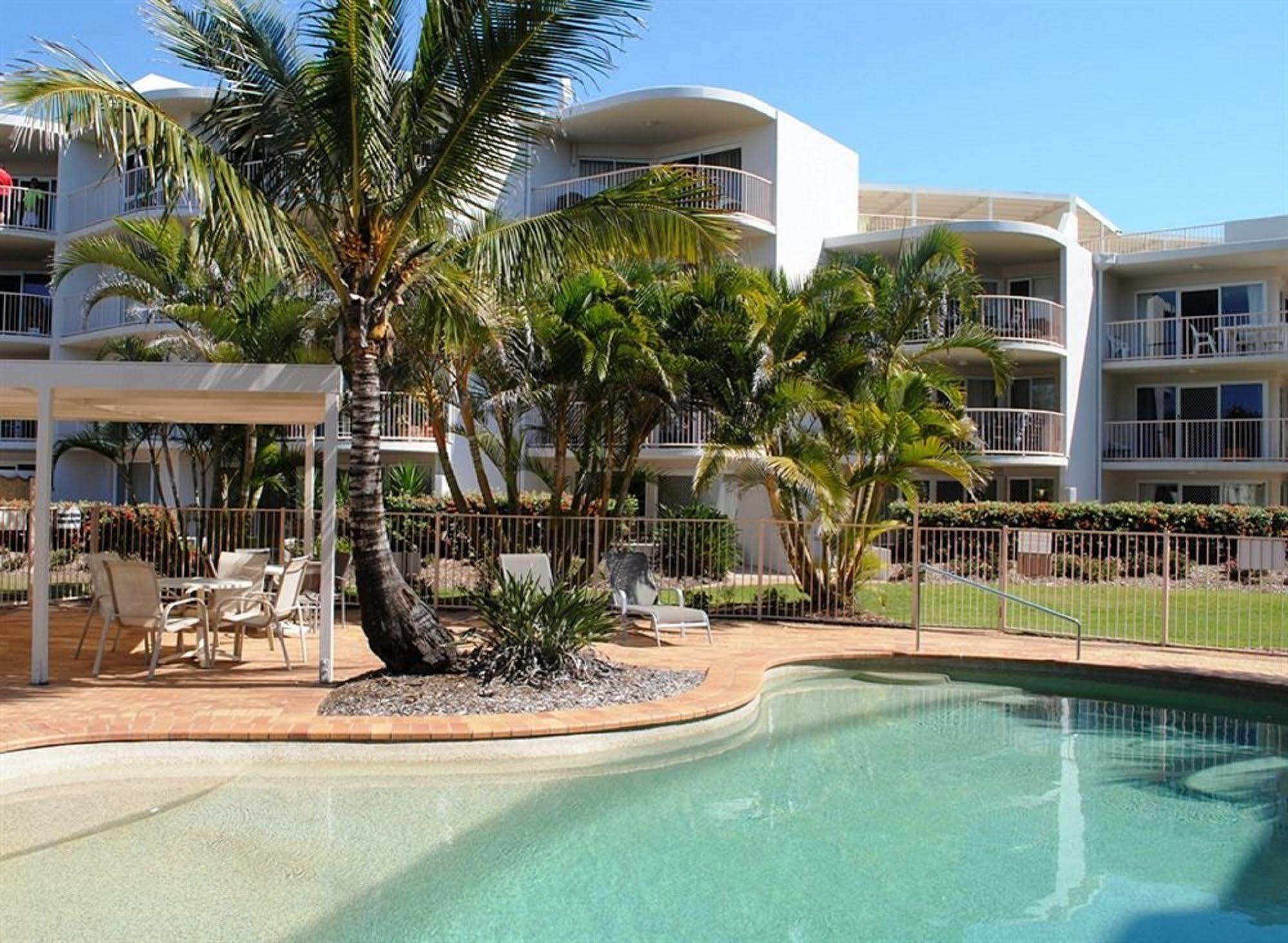 Surfside On The Beach Buddina Exterior photo