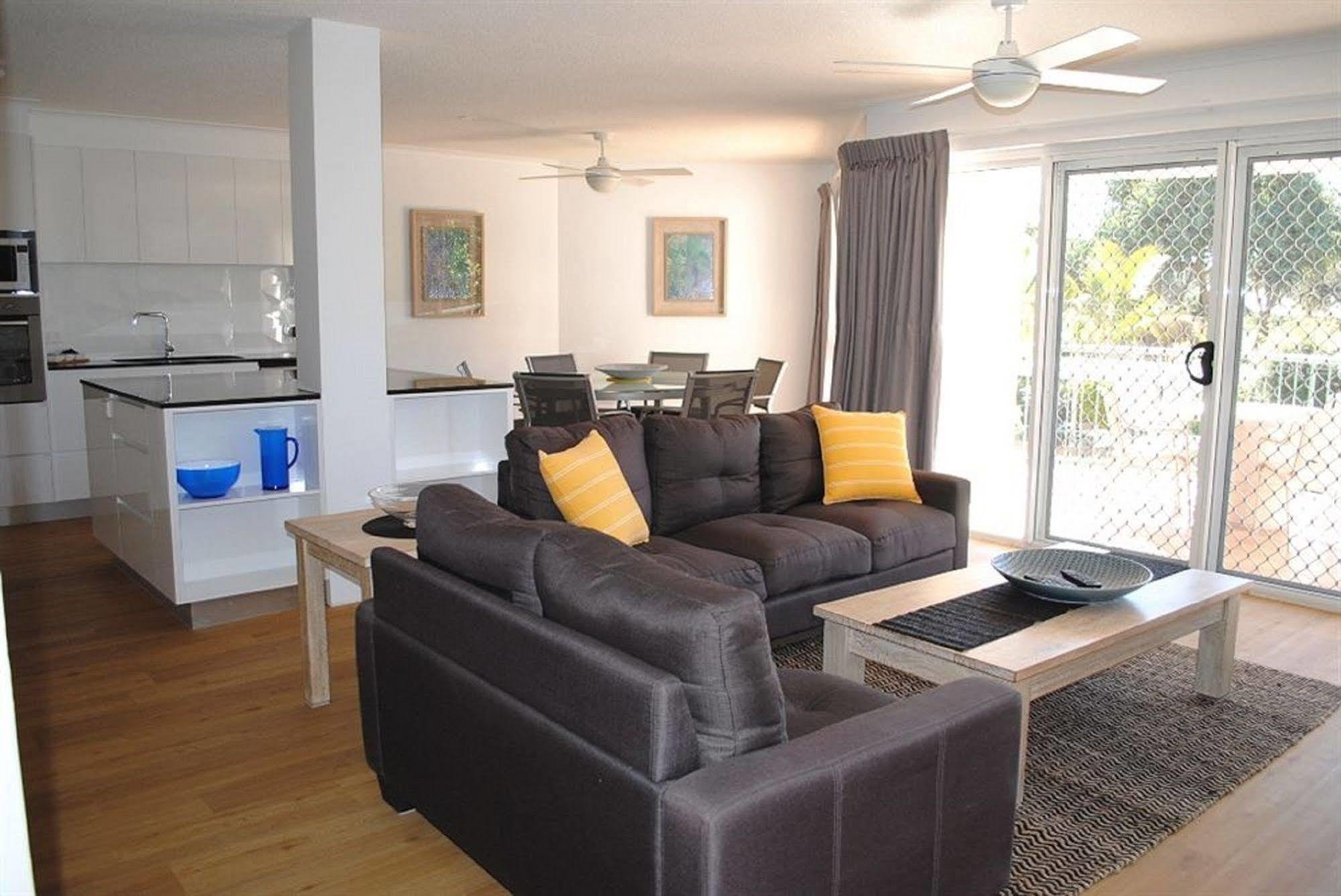 Surfside On The Beach Buddina Exterior photo