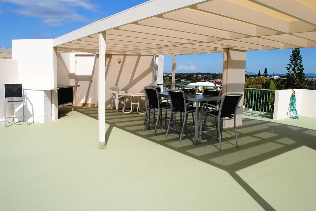 Surfside On The Beach Buddina Exterior photo